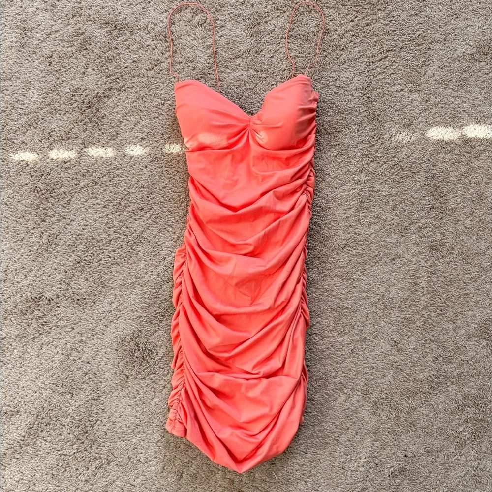 Oh Polly Coral Ruched Sweetheart Dress - Picture 2 of 6